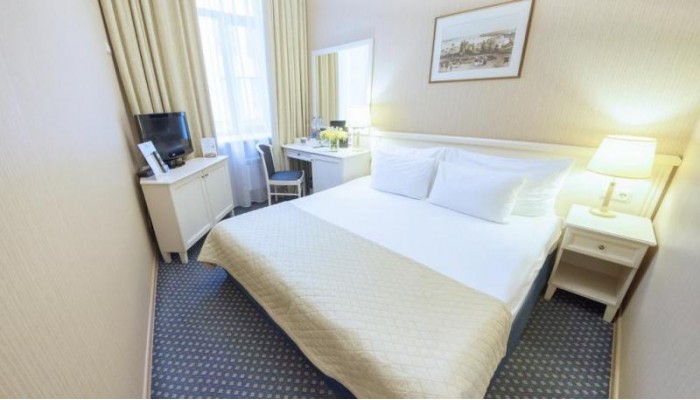Aston Hotel poza 3