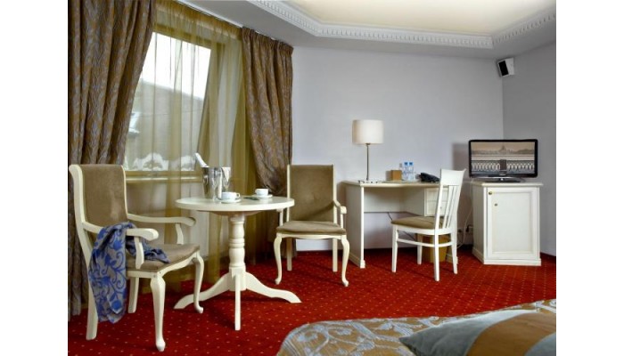 Hotel Brothers Karamazov poza 2